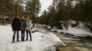 couple martin bernier photographe Chantal Turgeon médium Katherine Bernier canon caméra chute Darwin Rawdon Québec Canada neige rivière